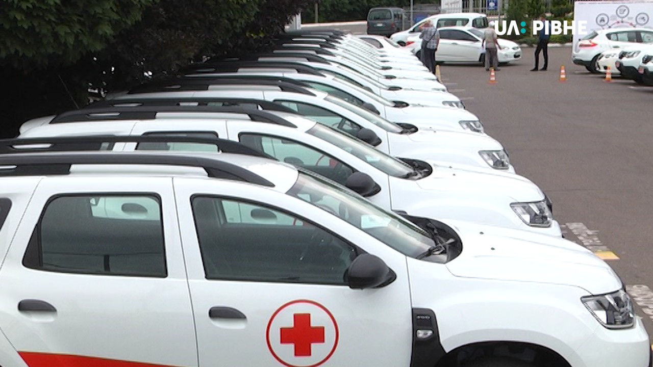 Сільським амбулаторіям області передали 34 позашляховики (ВІДЕО) 